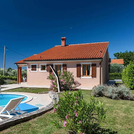 Gardenia Holiday home *